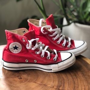 Red Converse Women’s Size 5